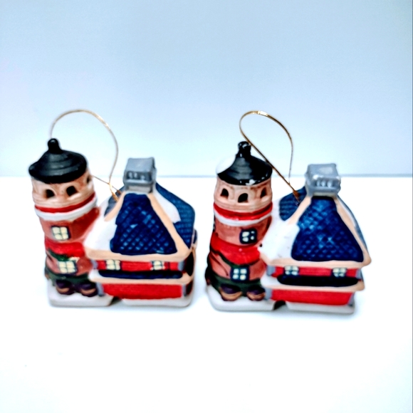 Badcock Home Furnishings  Christmas 2002 Ceramic Ornament Bell Fire Station - Picture 3 of 7